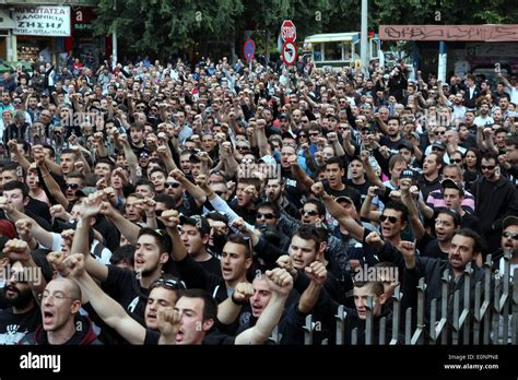 Thessaloniki, Greece, 17th May, 2014 . PAOK FC fans chants slogans Stock Photo: 69320308 - Alamy