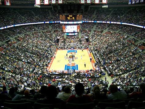 10 NBA Arenas With Largest Capacity - 10 Most Today