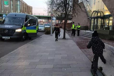 Heavy police presence in Nottingham city centre - Nottinghamshire Live