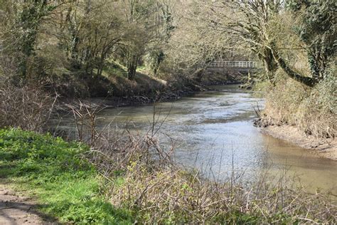 River Medway © N Chadwick cc-by-sa/2.0 :: Geograph Britain and Ireland