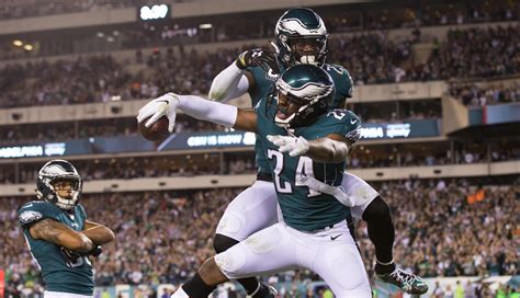 The Eagles Dominated The Redskins In Monday Night Football - ESPN 98.1 ...