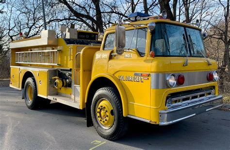 1984 Ford C8000 Fire-Truck for sale: photos, technical specifications, description