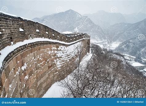 The Great Wall in winter stock photo. Image of snow - 142831364