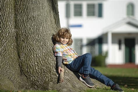 Absence, Alone Lonely Kid. Loneliness Child. Children Depression, Problems. Kids Negative ...