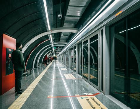 Underground Station in Perspective · Free Stock Photo