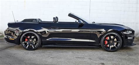 Mustang GT Convertible all Black – Star Cars Agency
