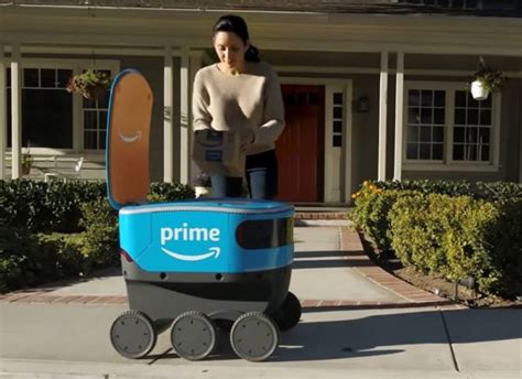 Amazon Scout- the Autonomous Blue Delivery bot | WordlessTech