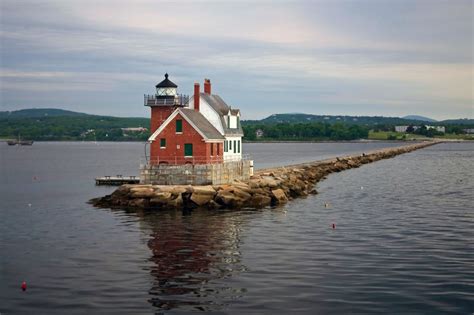 Rockland Breakwater | Maine lighthouses, Maine vacation, Lighthouse