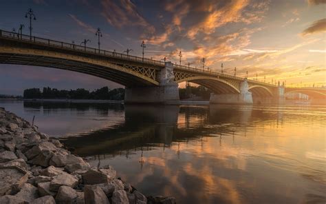 Download wallpaper: Margaret Bridge over Danube river 1920x1200