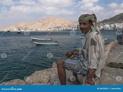 AL MUKALLA, YEMEN 4TH APRIL 2007 - Yemeni Fisherman by Port Editorial ...