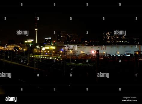 Berlin skyline at night Stock Photo - Alamy