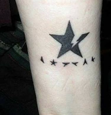 blackstar tattoos - Google Search Black Star Tattoo, Star Tattoos, Mini ...