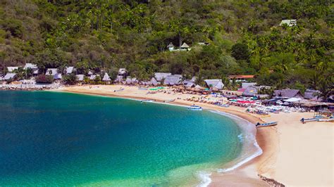 Yelapa Beach | A Fishing Village in the Sierra Madre