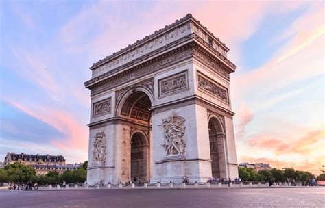 5 Arc de Triomphe Facts For a Rock-Solid Understanding of the Monument