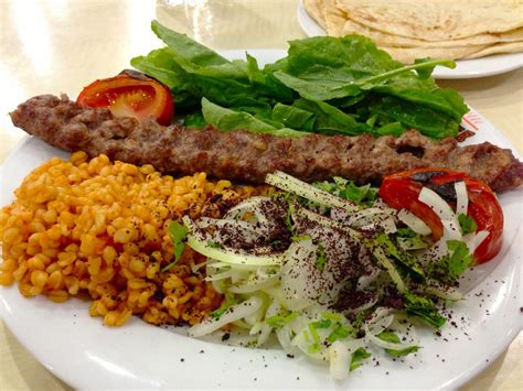 15 Iconic Turkish Meals to Eat in Istanbul