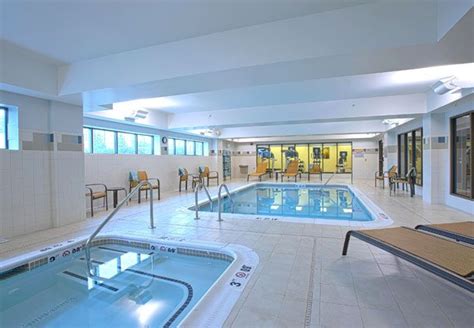 Courtyard Hagerstown Indoor Pool #guestRoom, #traveling, #Enjoy, | Indoor pool, Courtyard, Indoor