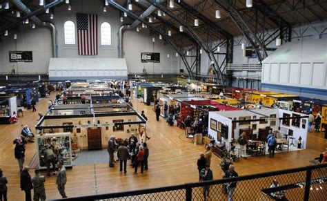 7 Best New England Antique Shows - New England