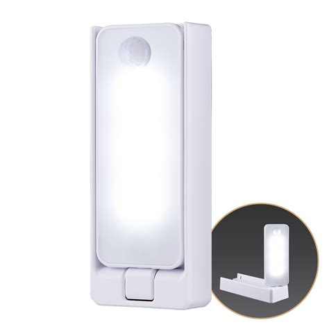 GE Battery Operated Motion Sensing Task Light, 35 Lumens, 120 Degree ...