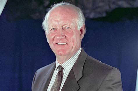 Frank Bough: Celebrities pay tribute as BBC presenter dies aged 87