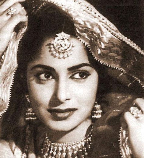 Waheeda Rehman - the most graceful Indian actor. She looked beautiful in Indian jewellery. Shop ...