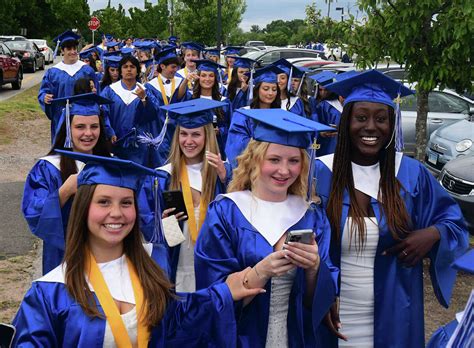 Glastonbury High School graduates 475 students in Class of 2023