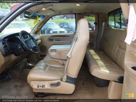 Camel/Tan Interior Photo for the 2000 Dodge Ram 2500 SLT Extended Cab 4x4 #66720794 | GTCarLot.com