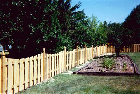 Concave wood fences - Eagle Fence fence company and contractor of Fort ...