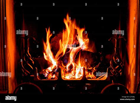 Roaring fireplace fire hi-res stock photography and images - Alamy