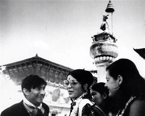 Dev Anand and Zeenat Aman on location for Hare Rama Hare Krishna - Unseen Photos Worldwide