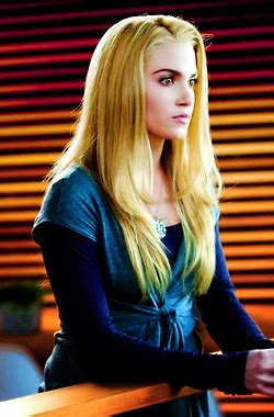 rosalie cullen - Rosalie Cullen Fan Art (19457692) - Fanpop