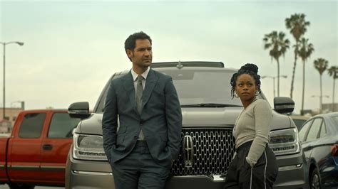 ‘The Lincoln Lawyer’ review: Well-executed classic tropes carry Netflix legal drama - The Hindu