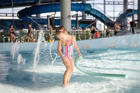 13 Best Wisconsin Dells Waterparks You Shouldn't Miss - Midwest Explored