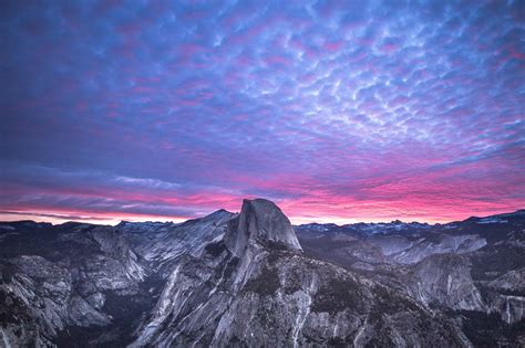 Unique shot of Half Dome. Sunrise on 1/2/18. [3200 x 1800] [OC] : r/EarthPorn