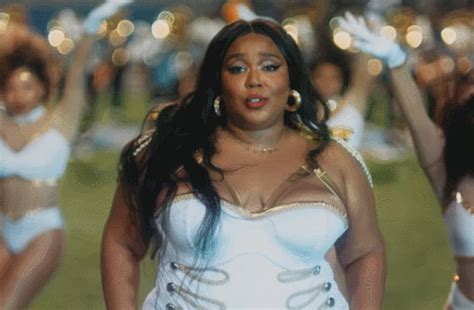 VJBrendan.com: Lizzo - 'Good As Hell' Filmed in Baton Rouge [Music Video]