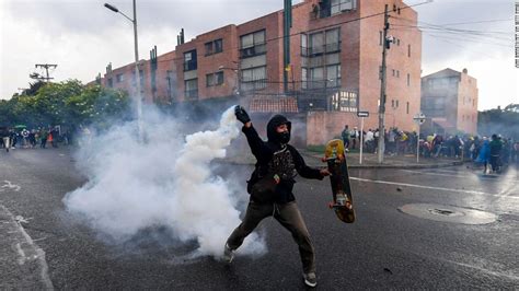 Colombia's pandemic response sparks deadly protests - CNN Video