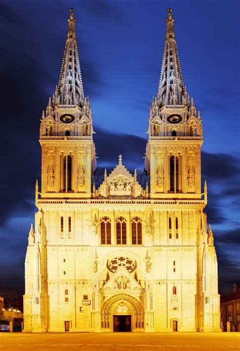 Zagreb cathedral at night stock photo. Image of croatia - 32070742