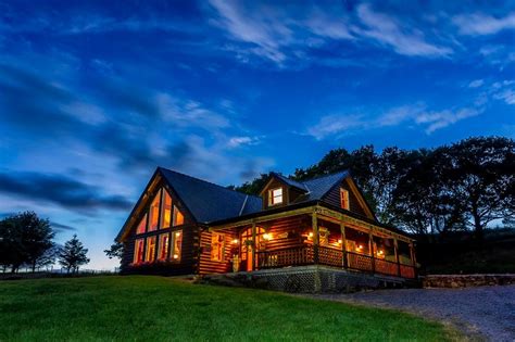 Eaglewood Lodge luxurious self catering accommodation in a log cabin ...