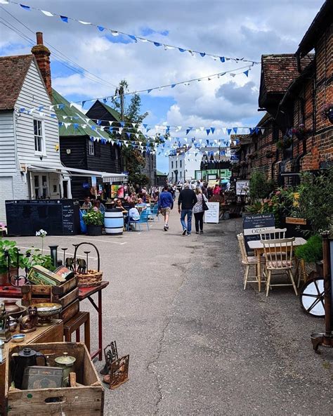 Bank holiday fun in Faversham - Faversham Market