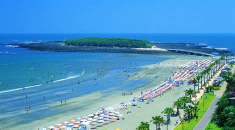 Aoshima Beach Park - idbackpacker.com