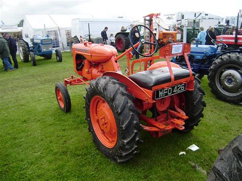 Allis-Chalmers Model B - Tractor & Construction Plant Wiki - The ...