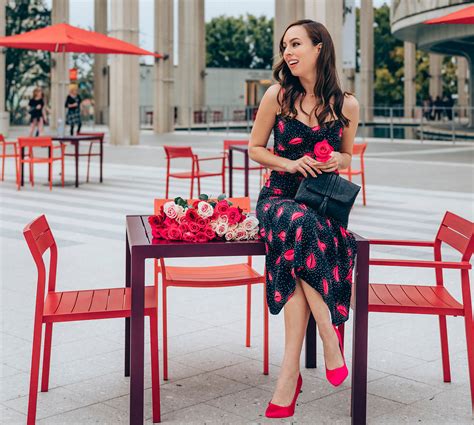 Valentine’s Day Outfits from Work to Date Night - Sydne Style