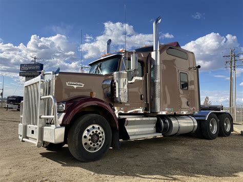 2013 Kenworth W900 Tandem Truck - Hayworth Equipment Sales