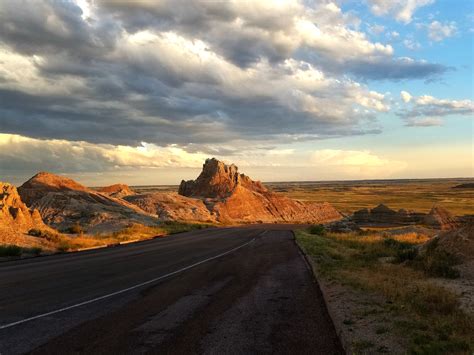 7 Epic Reasons You Need to Visit Badlands National Park In South Dakota ...