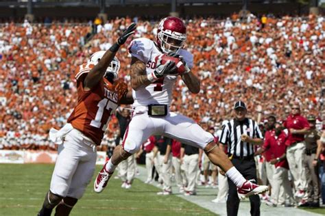 Texas Longhorns vs. Oklahoma Sooners: Complete Game Preview | Bleacher ...