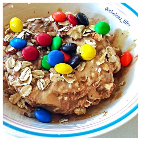 Ripped Recipes - Peanut Butter M&M Oat Cake