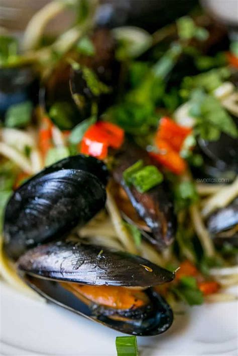 15 Minute Drunken Mussels Pasta - Sweet Cs Designs