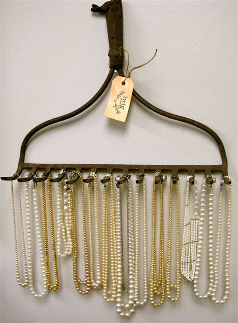 Big Ideas and a Little Inspiration: necklace hanger