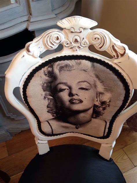 Marilyn Monroe bedroom chair ... | Marilyn monroe decor, Marilyn monroe bedroom, Shabby furniture