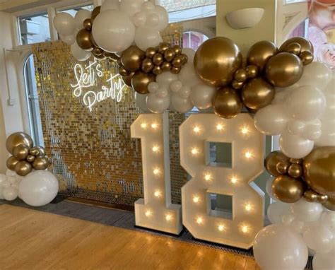 70 Unforgettable 18th Birthday Ideas for the Best 18th Birthday Party ...