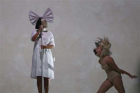 Maddie Ziegler Looks Back on Sia's Controversial 'Elastic Heart' Video ...